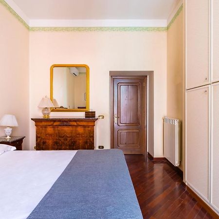 Grand Classic Apartment At San Martino By Napoliapartments Exteriér fotografie