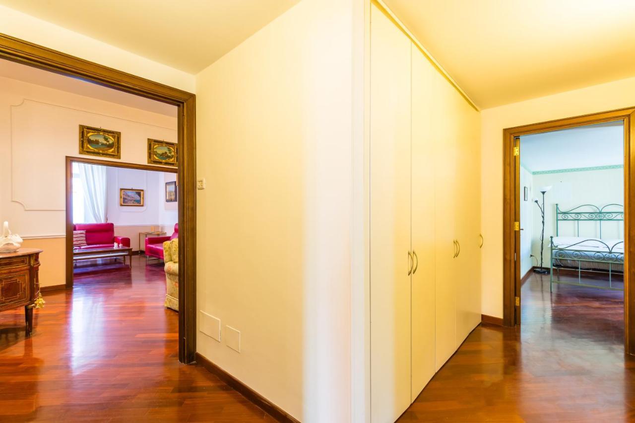 Grand Classic Apartment At San Martino By Napoliapartments Exteriér fotografie