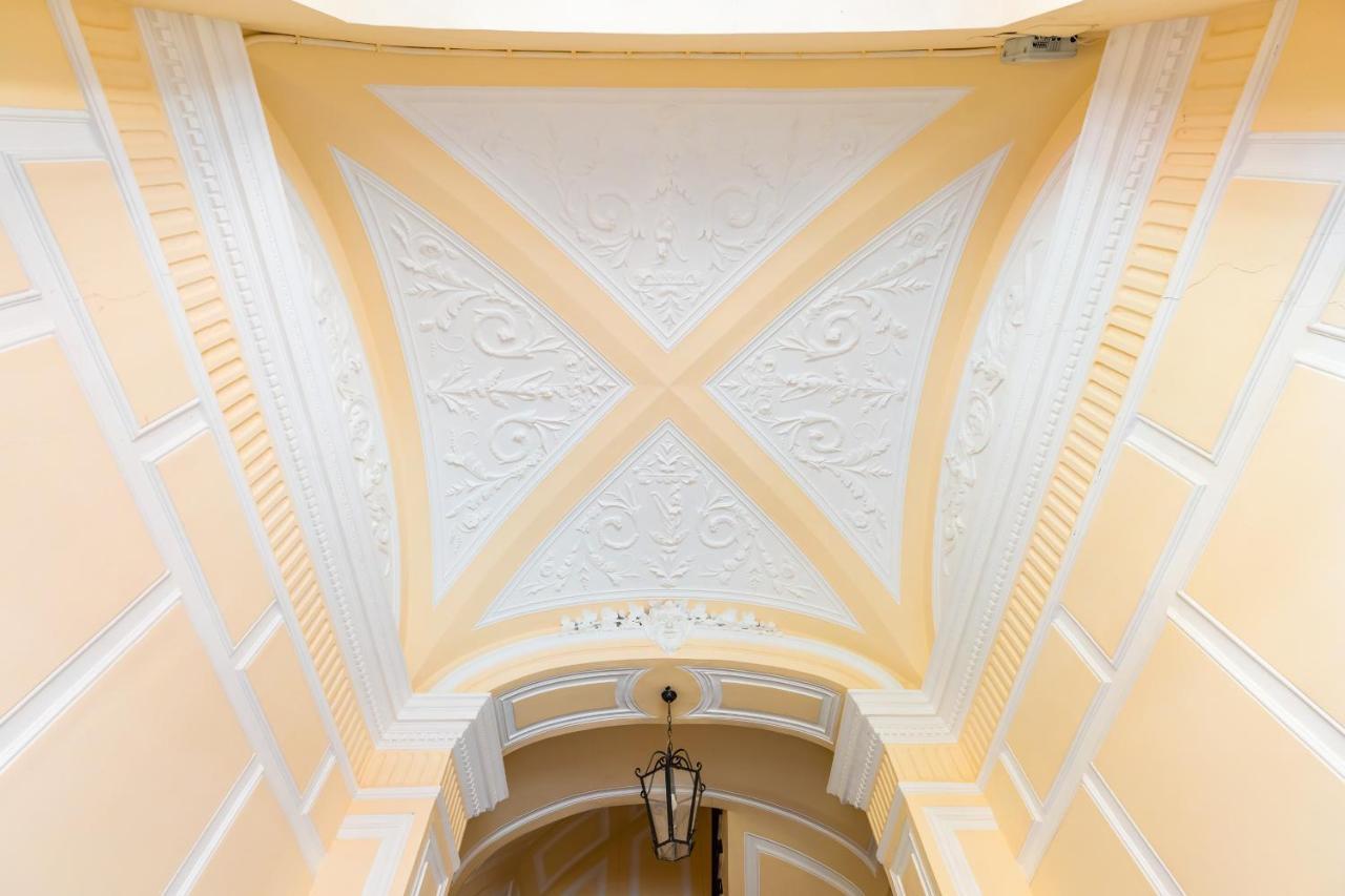 Grand Classic Apartment At San Martino By Napoliapartments Exteriér fotografie