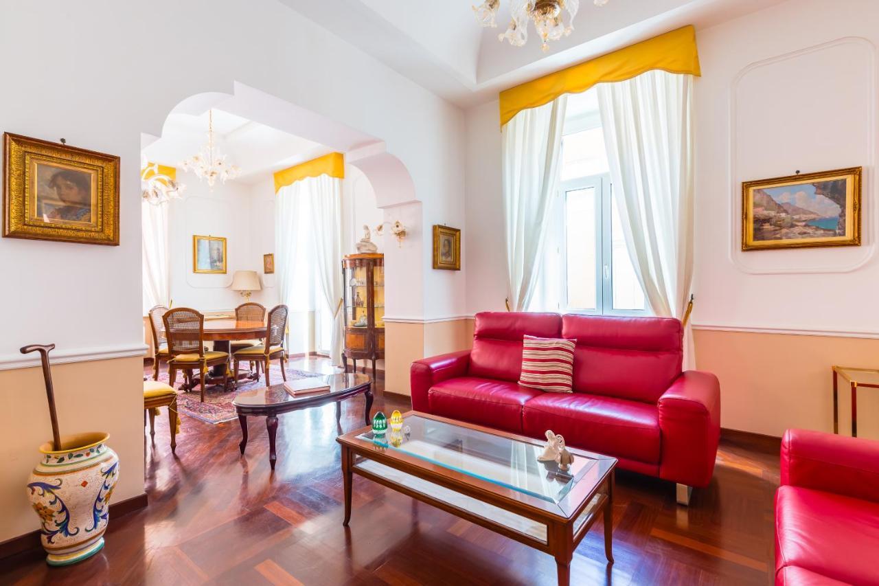 Grand Classic Apartment At San Martino By Napoliapartments Exteriér fotografie