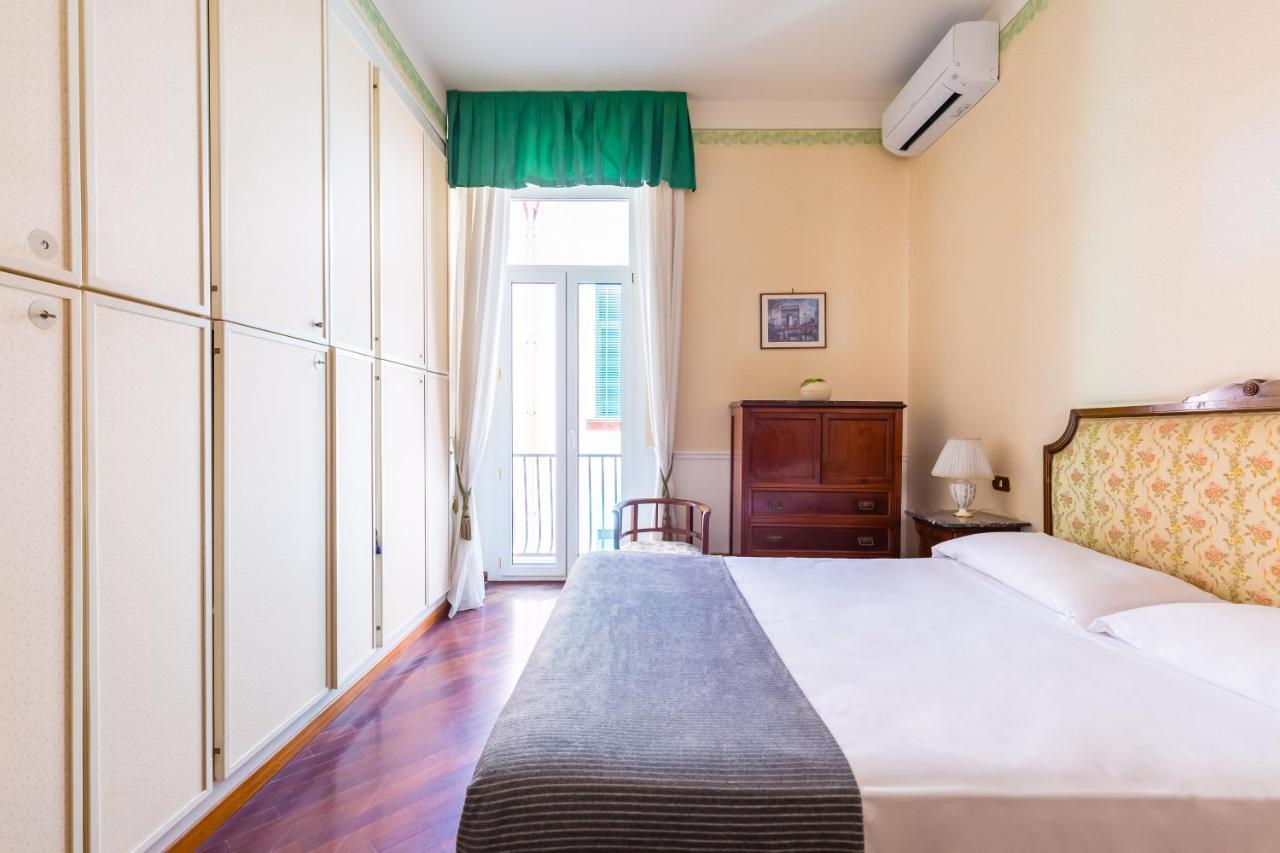 Grand Classic Apartment At San Martino By Napoliapartments Exteriér fotografie