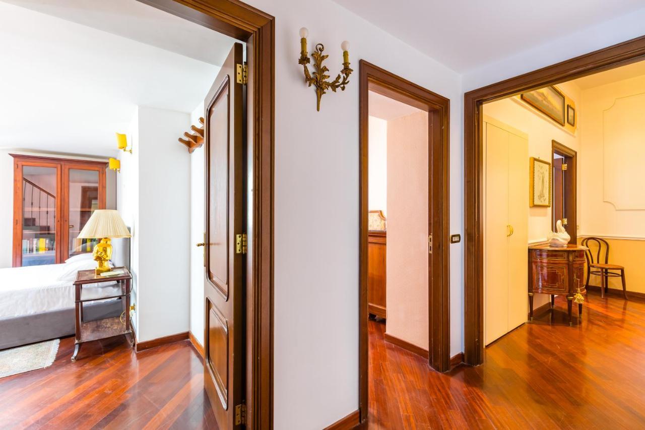 Grand Classic Apartment At San Martino By Napoliapartments Exteriér fotografie