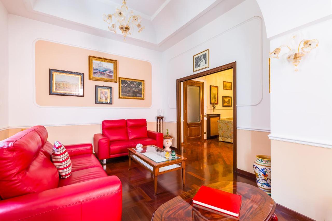 Grand Classic Apartment At San Martino By Napoliapartments Exteriér fotografie