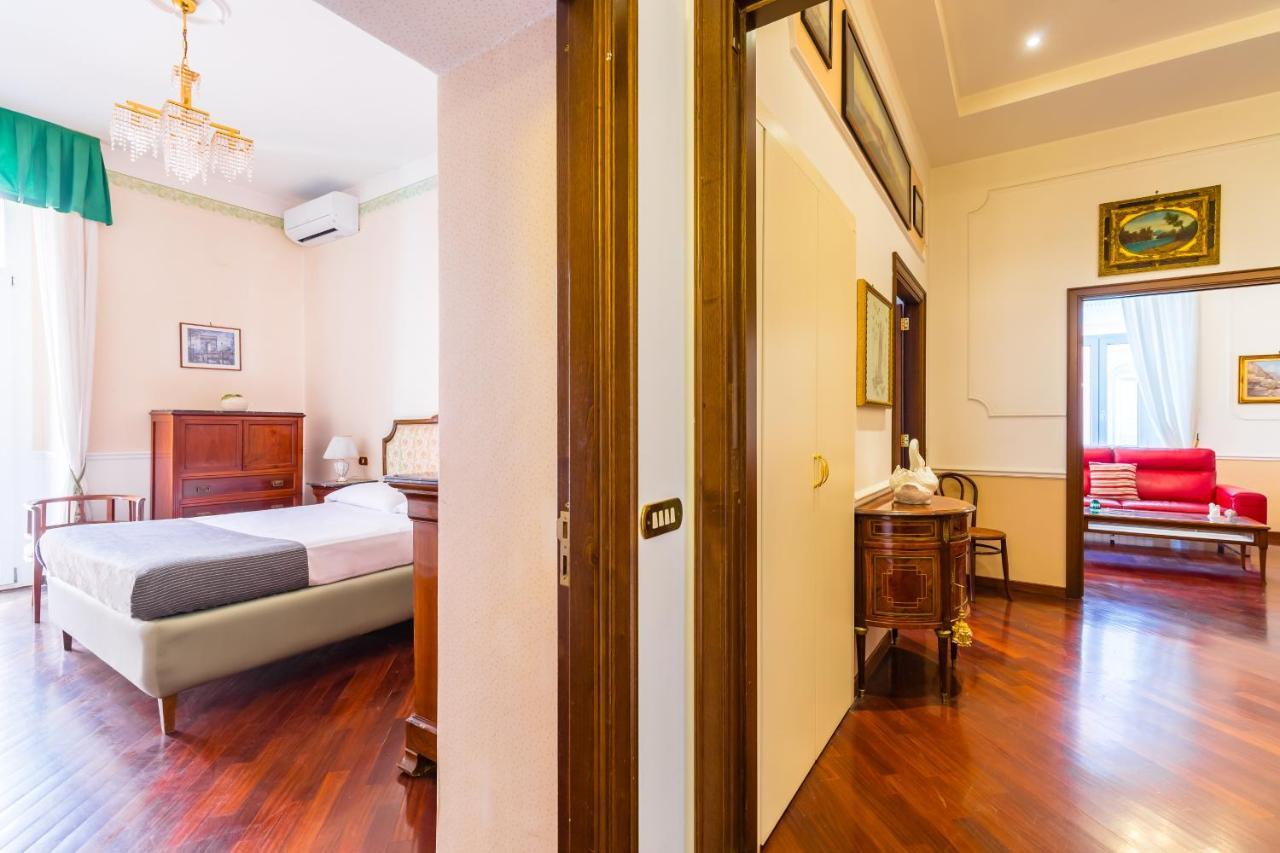 Grand Classic Apartment At San Martino By Napoliapartments Exteriér fotografie