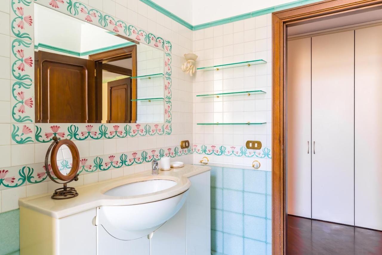 Grand Classic Apartment At San Martino By Napoliapartments Exteriér fotografie
