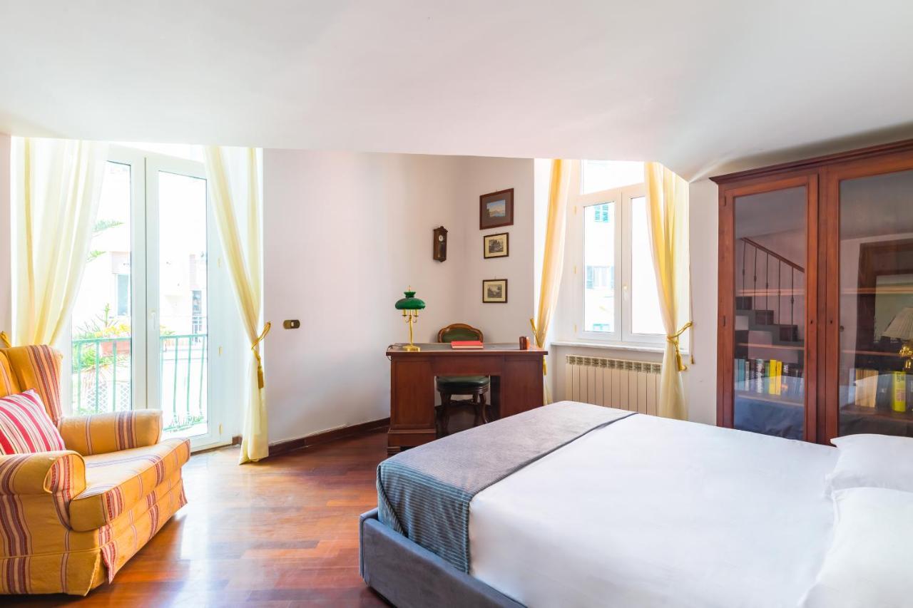 Grand Classic Apartment At San Martino By Napoliapartments Exteriér fotografie